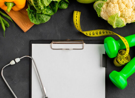 O nosso intestino abriga um sistema nervoso próprio e desempenha um papel determinante na regulação do humor, Como a Alimentação Impacta Sua Saúde Mental